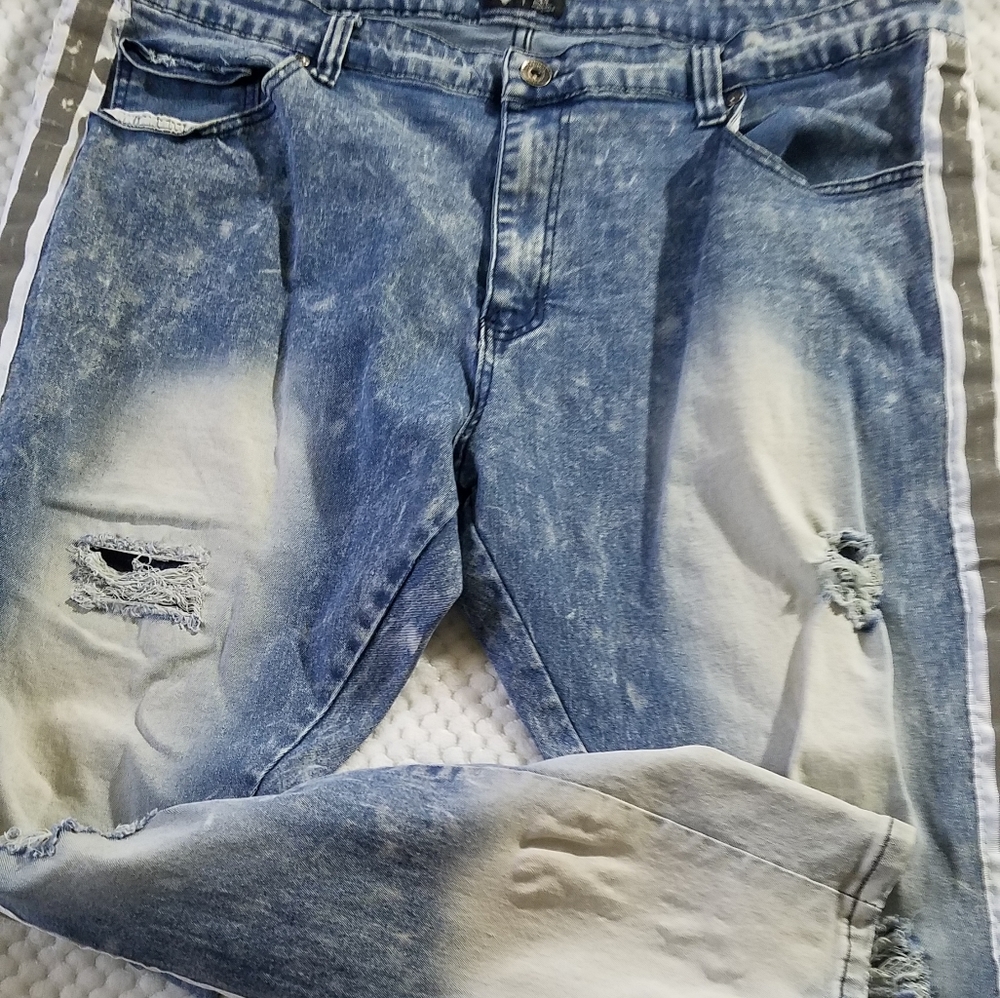 Men Jean's Bleached design size 44